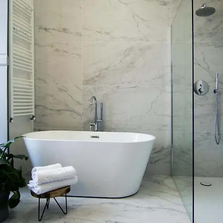 Great Location Just Infront Of Pitti Palace Apartment *