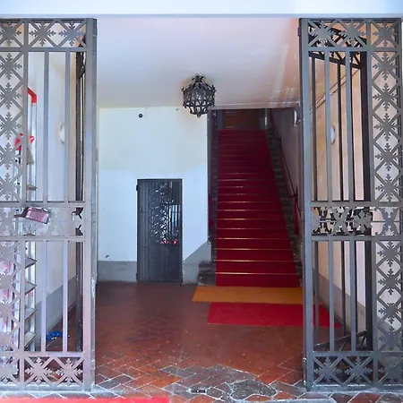 Great Location Just Infront Of Pitti Palace Florence