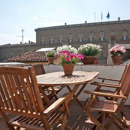 Apartment Great Location Just Infront Of Pitti Palace Florence